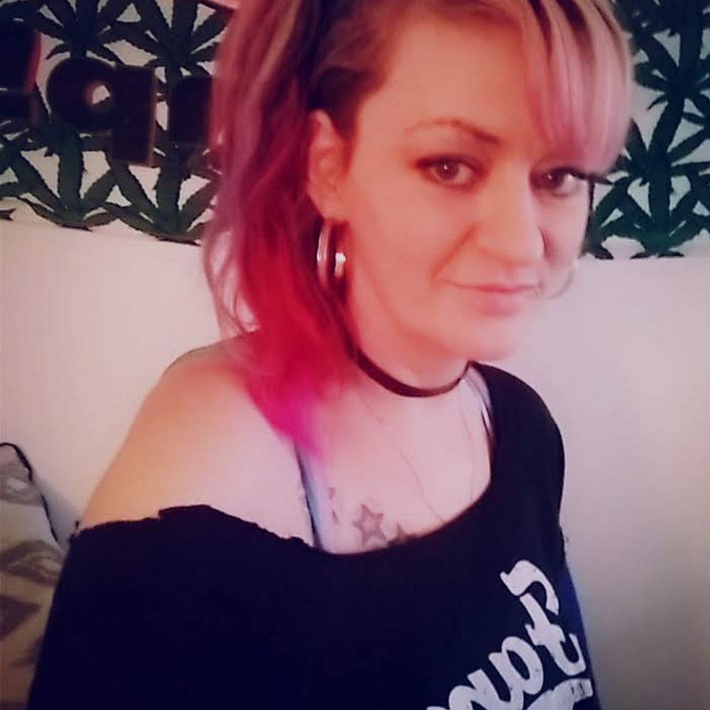 Meet your Posher, Danalynn